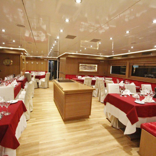 Restaurant from comfort motor yacht Harmony